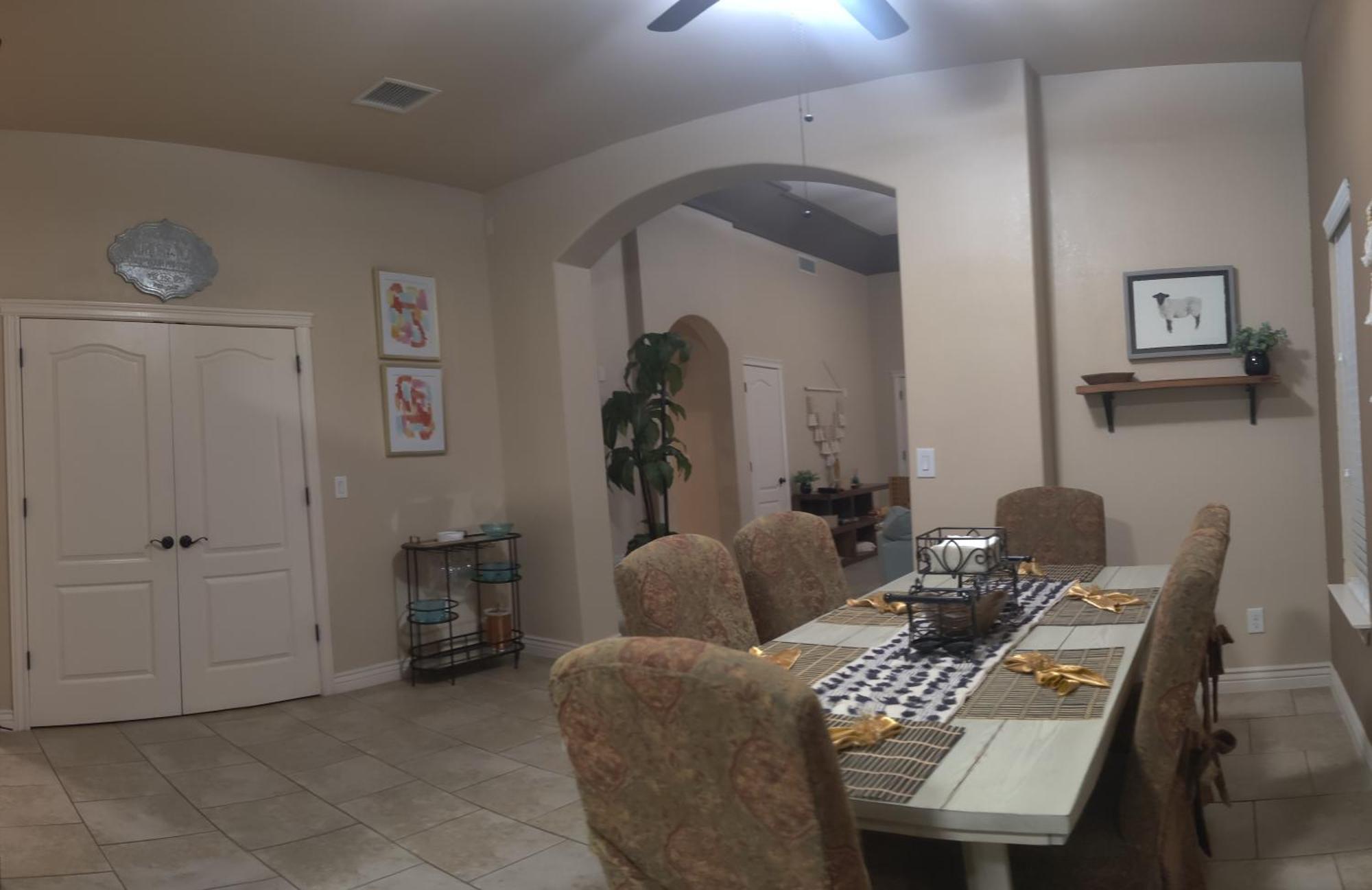 Wonderful, Plush & Luxurious 3 Bed Сasa de vacaciones *