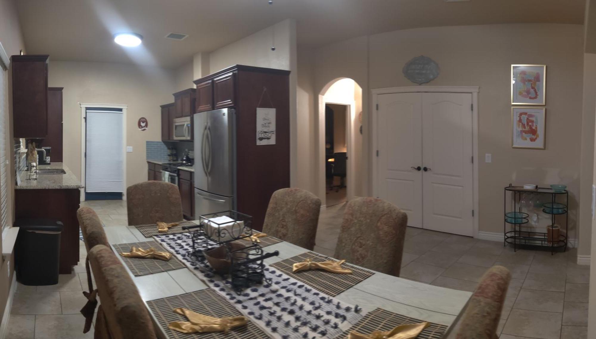 Сasa de vacaciones Wonderful, Plush & Luxurious 3 Bed
